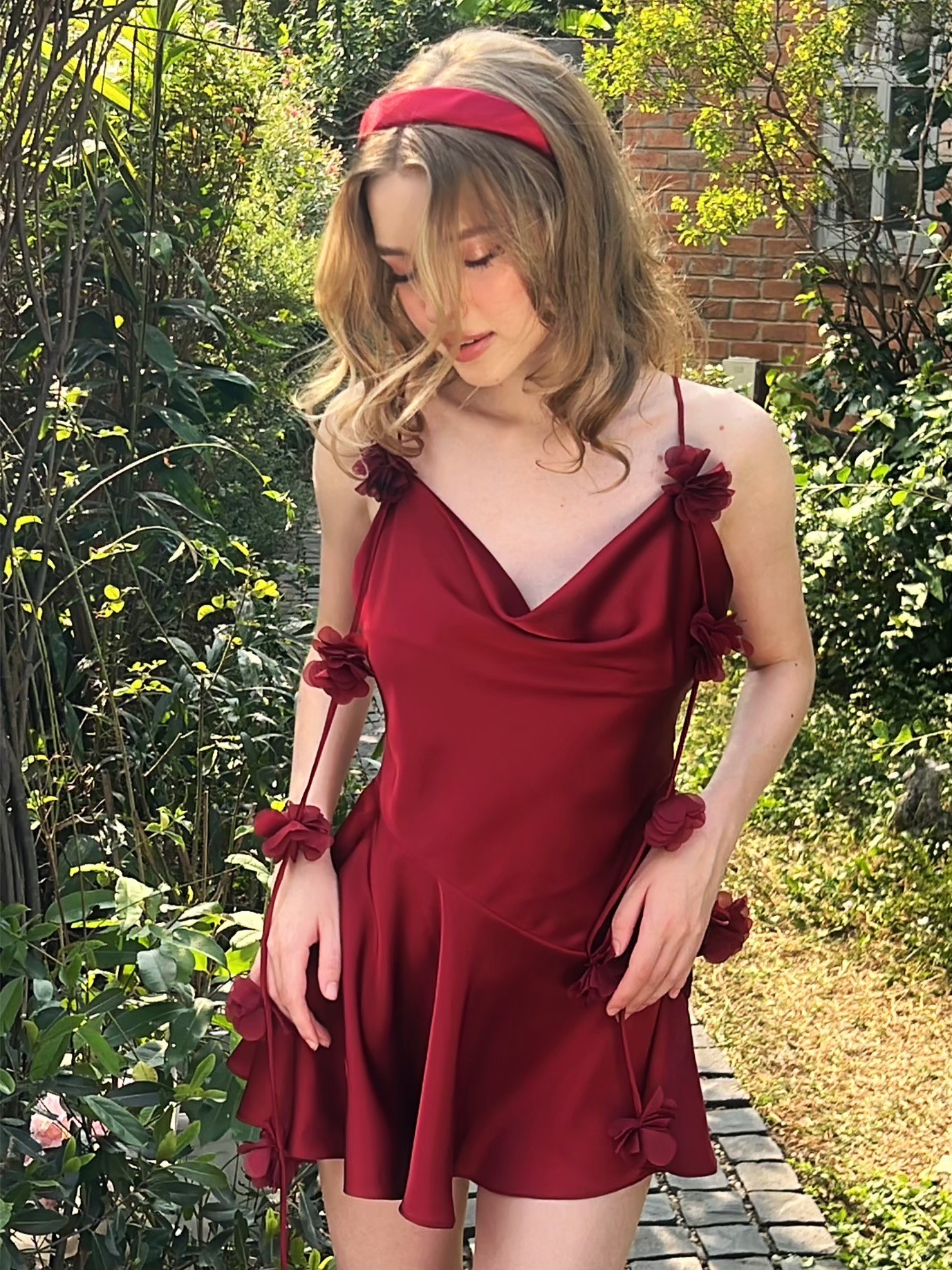 LINE_ALBUM_blossom mini Dress_250426_7